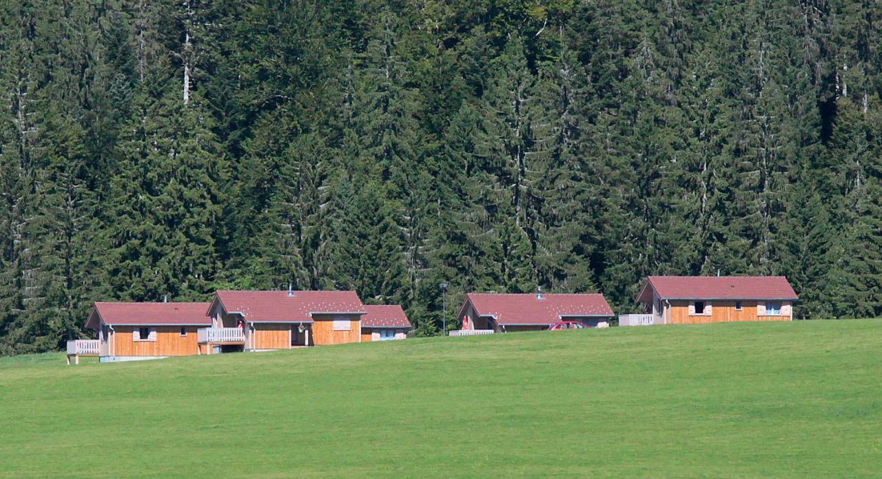 Chalets De Tremontagne 3 Etoiles Nanchez المظهر الخارجي الصورة
