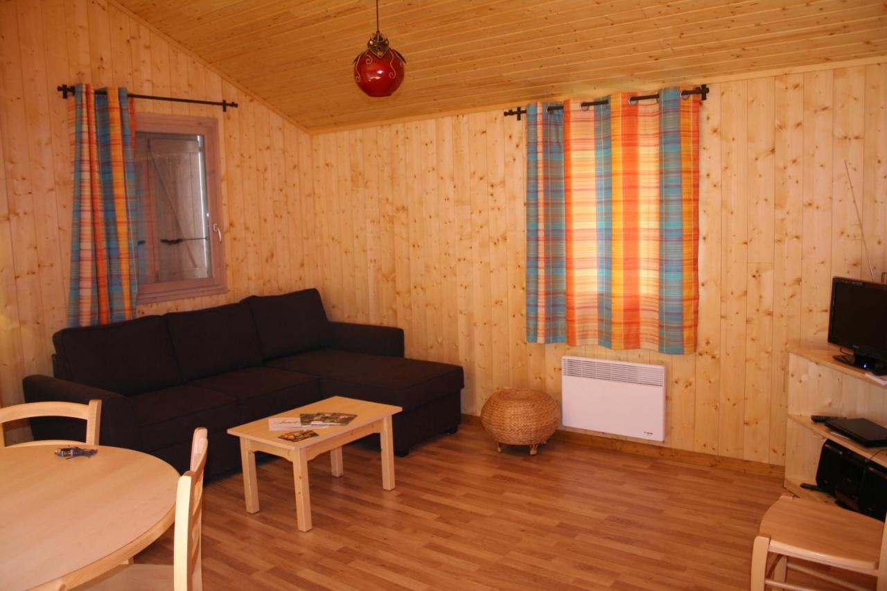 Chalets De Tremontagne 3 Etoiles Nanchez المظهر الخارجي الصورة