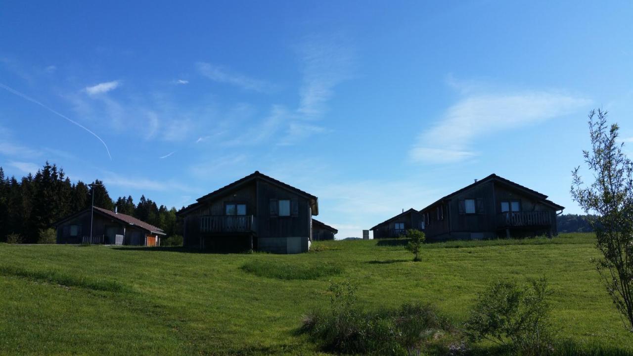 Chalets De Tremontagne 3 Etoiles Nanchez المظهر الخارجي الصورة